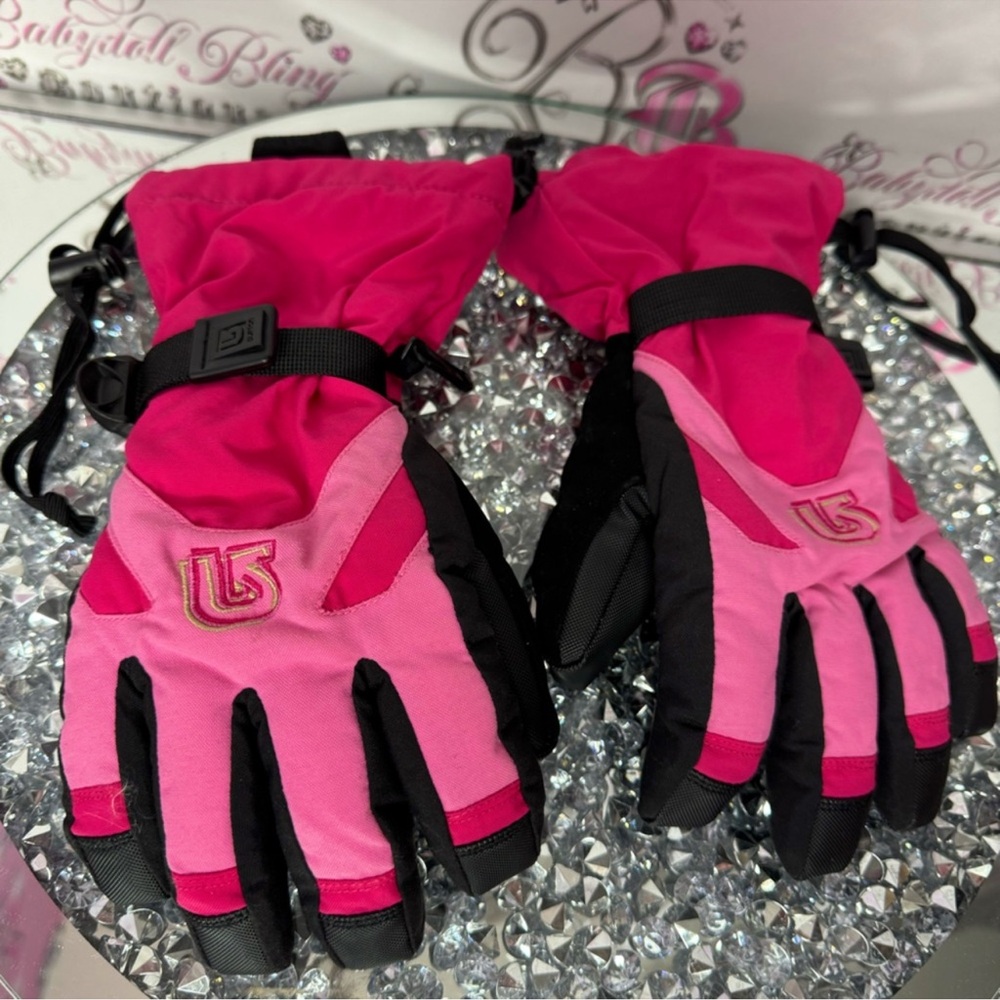 Burton gloves winter snowboarding ski mountains warm high style pink snow mitts